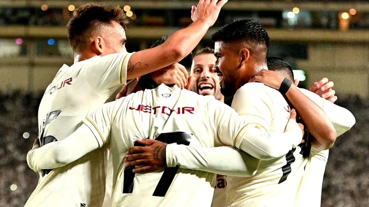 Dos cracks de Universitario acaban de jurar amor al hincha