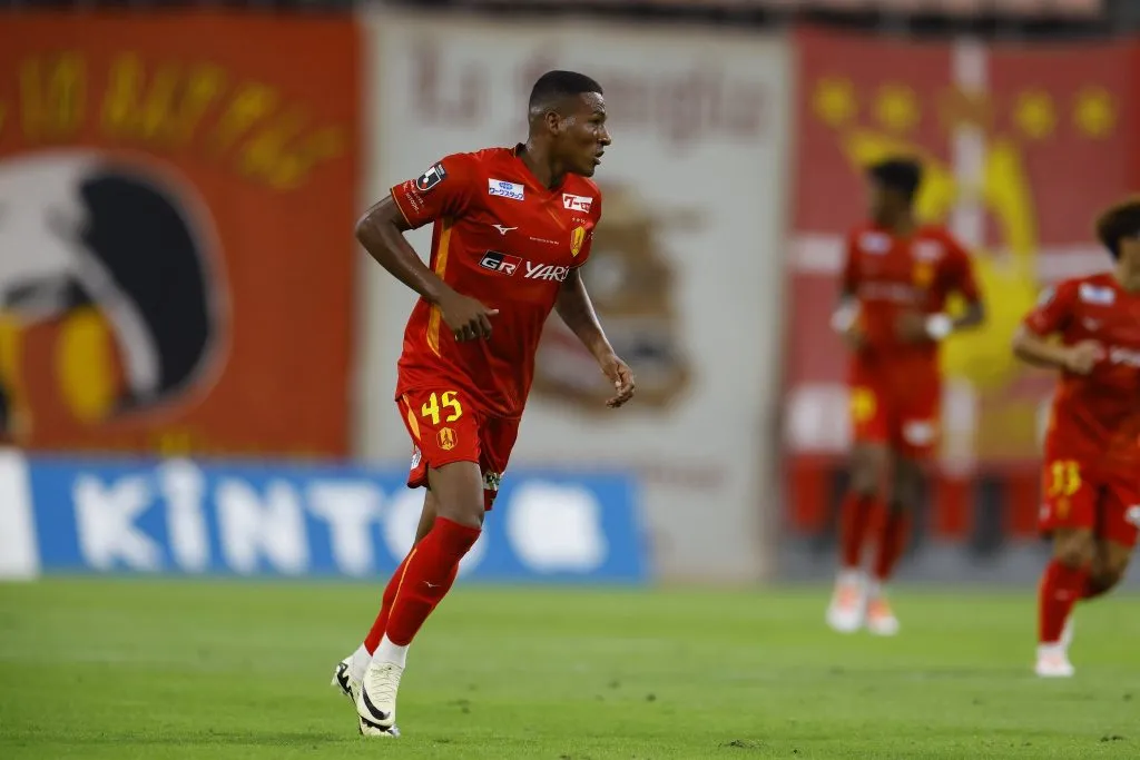 José Carabalí jugando en Ecuador. (Foto: Nagoya Grampus).
