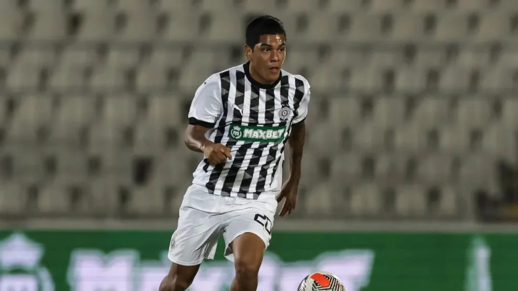 Joao Grimaldo jugando en Serbia. (Foto: Partizán).