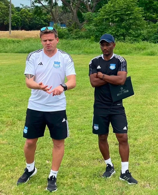 Bagüí va a trabajar en Emelec. (Foto: @RonaldPin_)