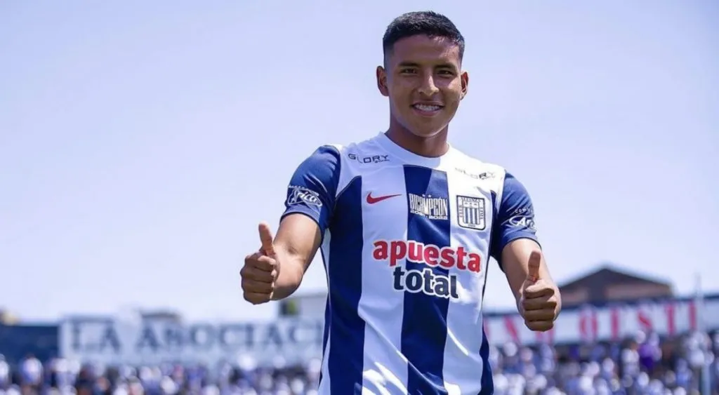 Amasifuén debutó a los 17 años en Alianza Lima.