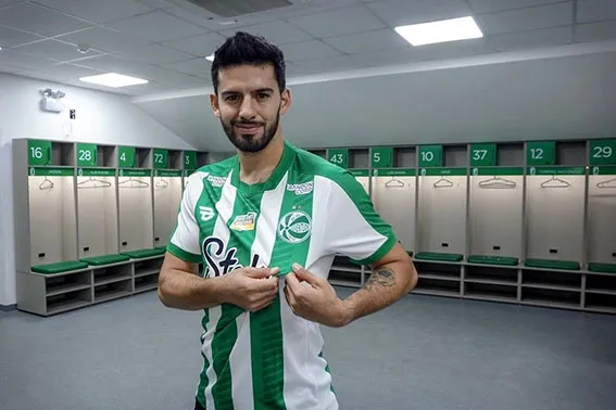 Carrillo fue prestado por Juventude. (Foto: Juventude)