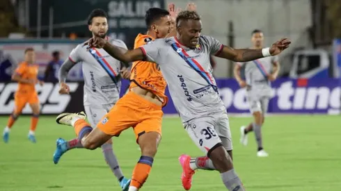 El Nacional se enfrenta a Blooming por la Copa Libertadores