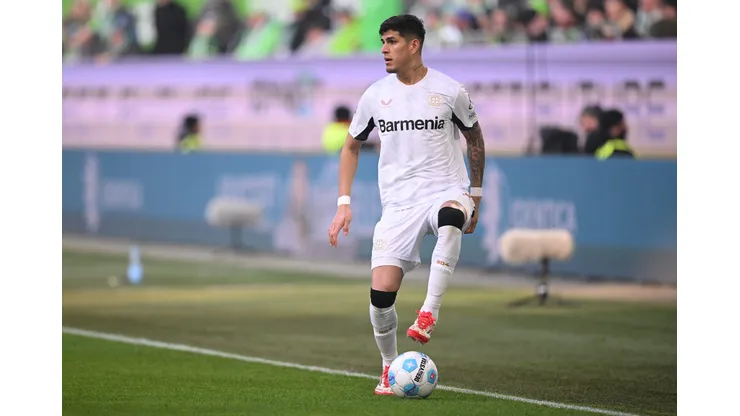 Nuevo golazo de Piero Hincapié con el Bayer Leverkusen.