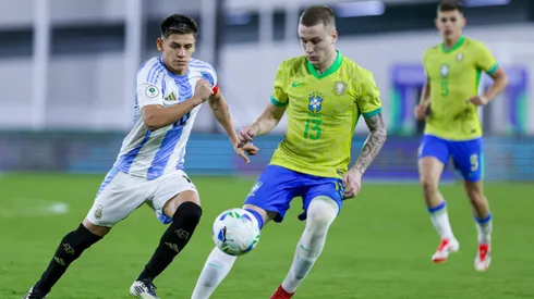 Argentina y Brasil protagonizaron un clásico caliente en la anteúltima fecha.