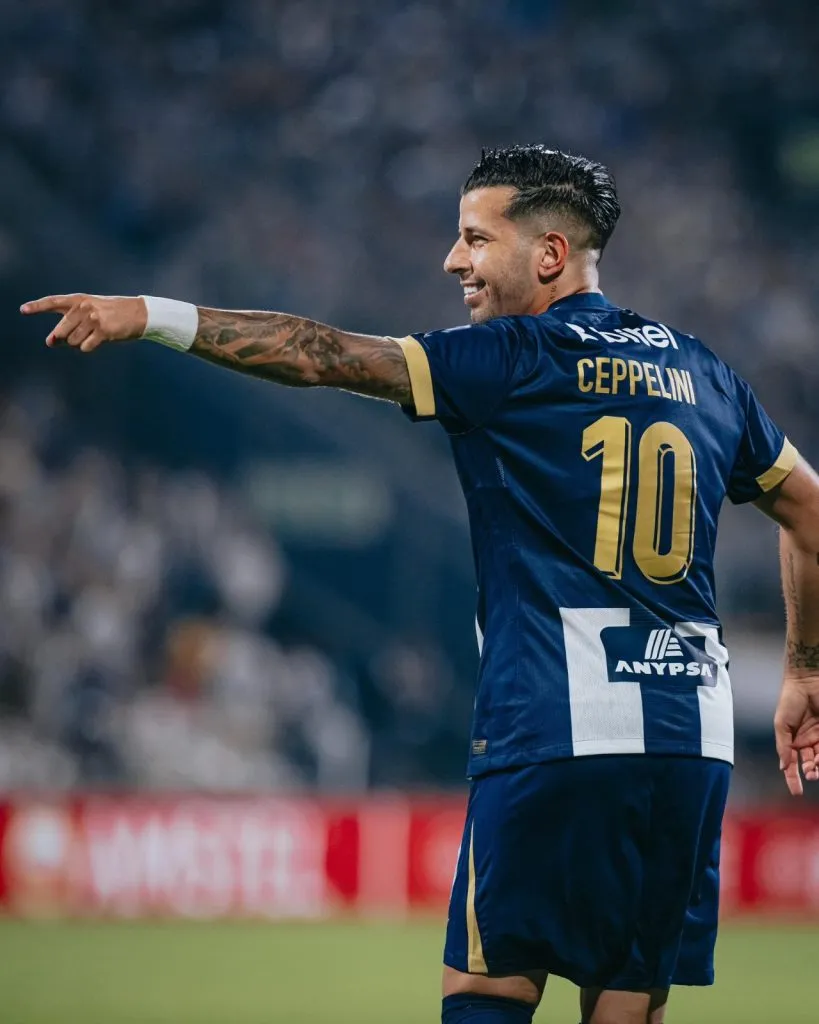 Pablo Ceppelini dando indicaciones. (Foto: Alianza Lima).