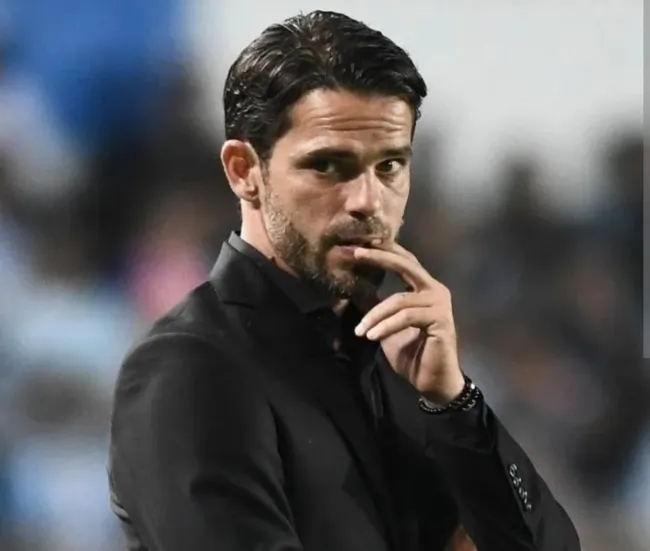 Fernando Gago en cancha de Argentina. (Foto: Twitter).