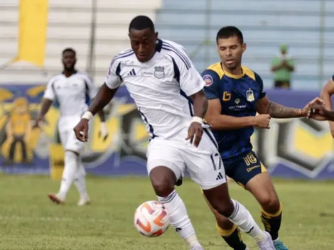 Delfín vence 2 a 0 a Emelec y lo hunde en el último lugar de la tabla de posiciones