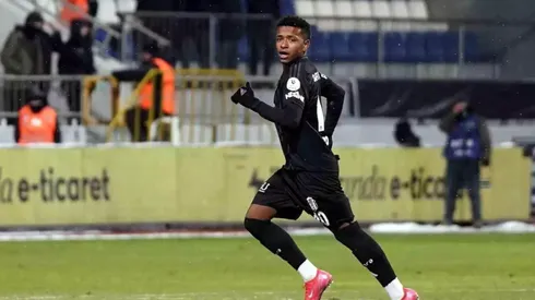 Kenny Arroyo marcó su primer gol con el Besiktas de Turquía.