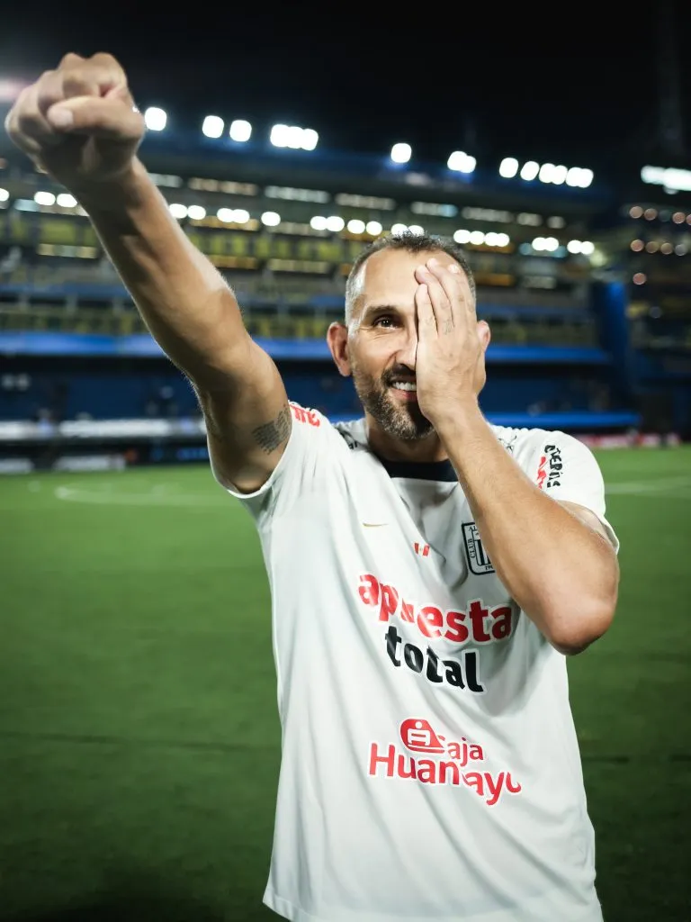 Hernán Barcos celebrando en La Bombonera. (Foto: CONMEBOL Libertadores).