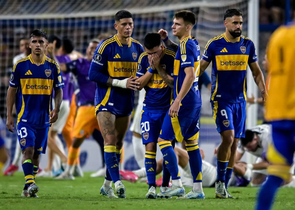 Alan Velasco después de fallar el penal. (Photo by Marcelo Endelli/Getty Images)