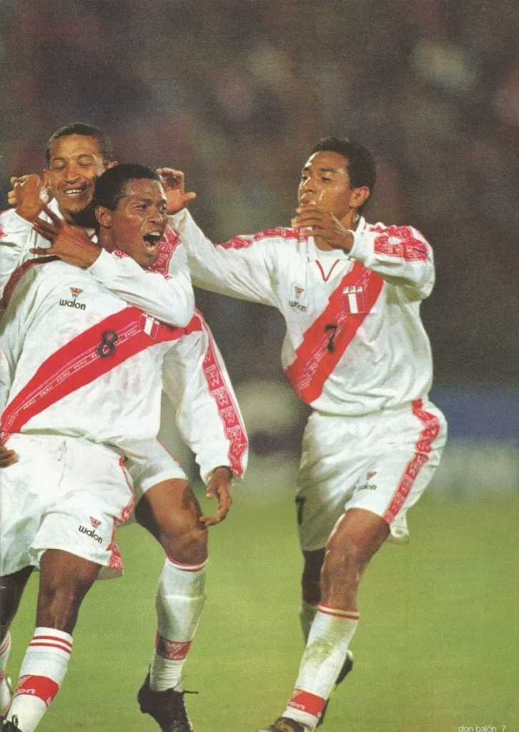 Gol de Juan Jayo contra Chile. (Foto: Archivo).