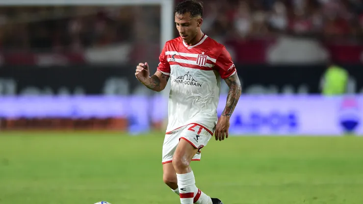 Ezequiel Piovi se mandó un golazo vs. River Plate pero se lo anularon.