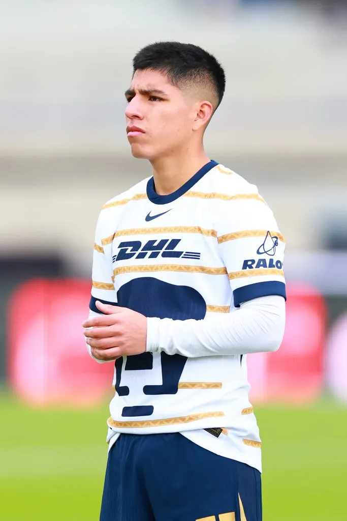Piero Quispe en el partido contra Necaxa. (Photo by Hector Vivas/Getty Images)