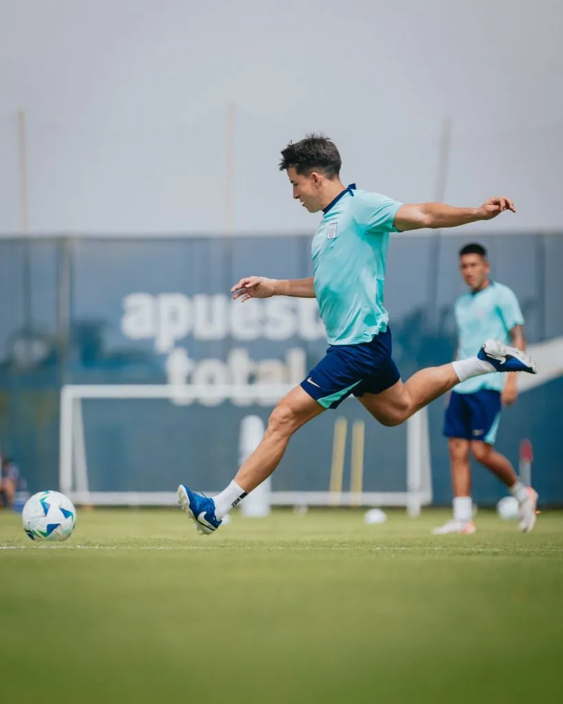 Fernando Gaibor entrenando. (Foto: Alianza Lima).
