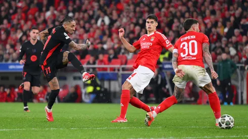 Raphinha anotó el 1-0 ante el Benfica por Champions League.