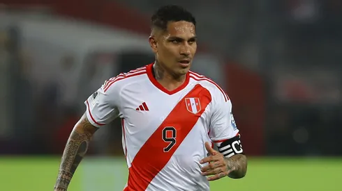 Paolo Guerrero no descarta la chance de volver a la Selección Peruana.