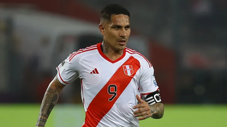 Paolo Guerrero no descarta la chance de volver a la Selección Peruana.