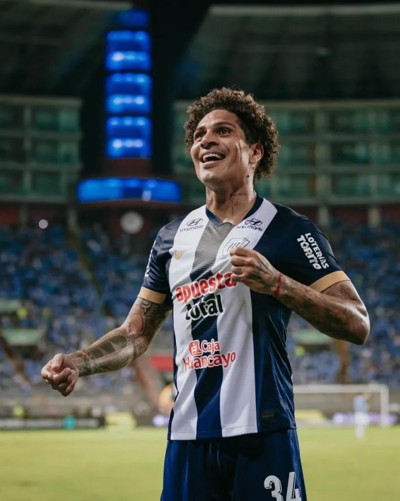 Paolo Guerrero contra Sporting Cristal. (Foto: Alianza Lima).