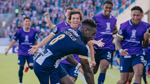 Eryc Castillo festejando su gol ante Deportes Iquique.