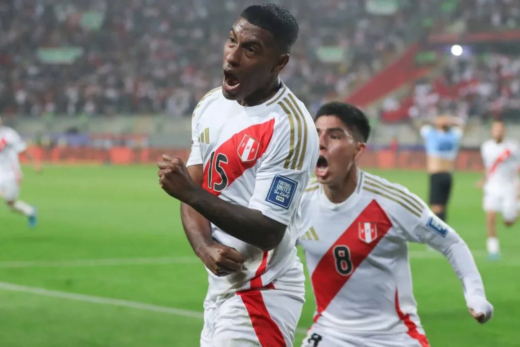 Gol de Miguel Araujo contra Uruguay. (Foto: Andina).