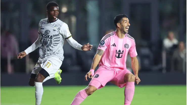 Luis Suárez durante el partido de ida en Miami.