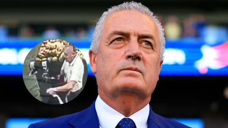 El encuentro entre Gustavo Alfaro y el hincha de Paraguay