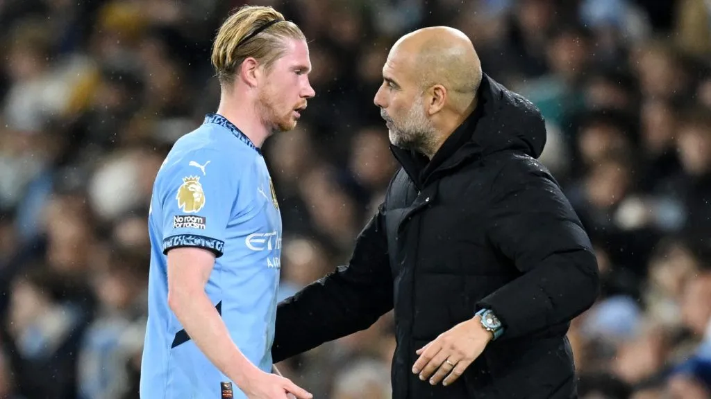 Guardiola todavía espera novedades en el futuro de Kevin De Bruyne: GETTY