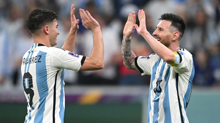 En España no dudan que Julián Álvarez es el heredero de Messi.