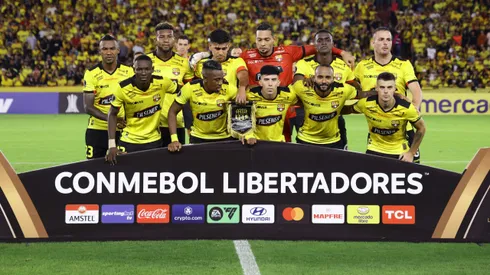 Barcelona lo dejó ir y ahora piensa en retirarse del fútbol.