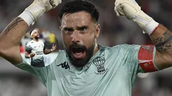 Gran tapada de Galíndez contra Depay