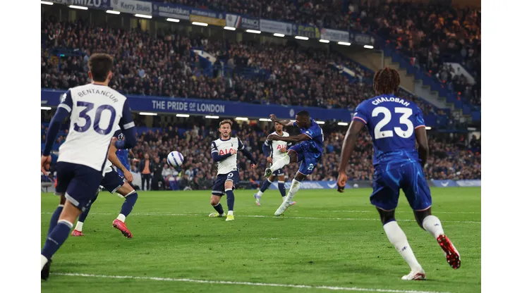 El VAR le anuló un golazo a Moisés Caicedo en la Premier League