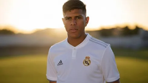 Piero Hincapié es otro ecuatoriano que interesa al Real Madrid. Imagen generada por IA de Grok