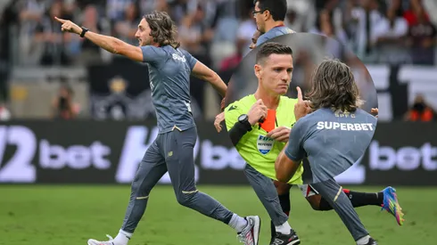 Luis Zubeldía fue expulsado por fuertes reclamos al árbitro.