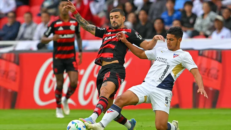 Liga de Quito y Flamengo empatan sin goles.