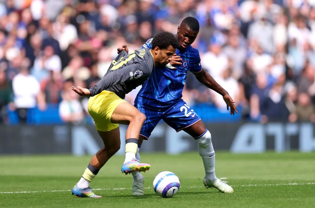 Moisés Caicedo fue lateral derecho con Chelsea. (Foto: GettyImages)