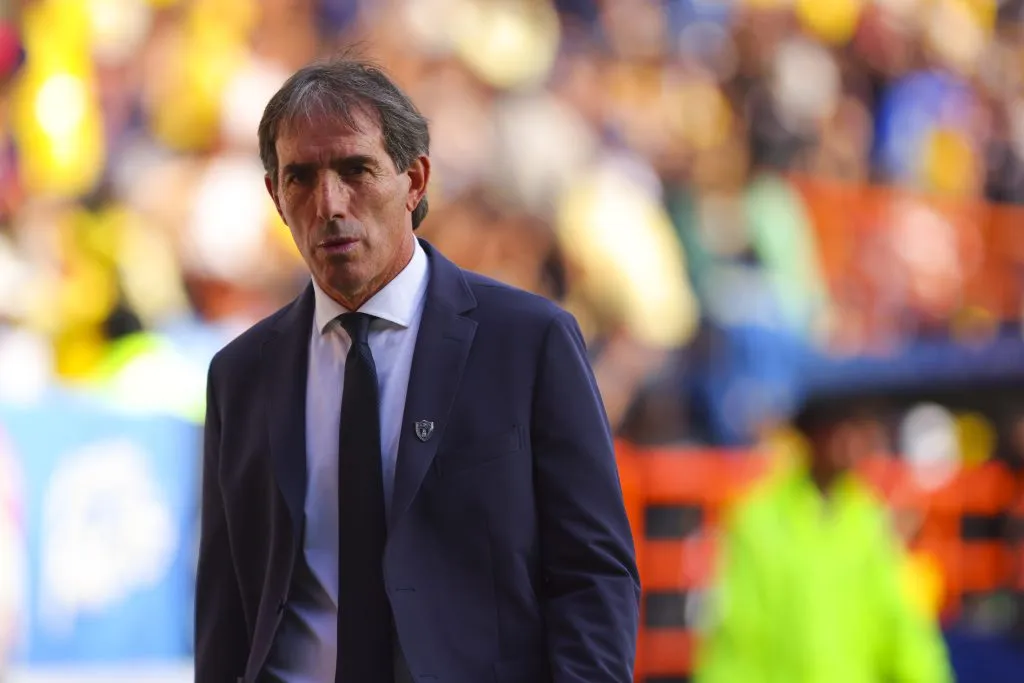 Guillermo Almada – Pachuca.