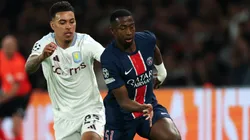 El defensor ecuatoriano William Pacho podría cambiar de equipo.