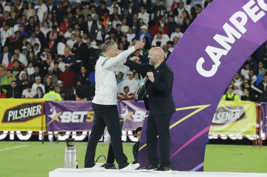 Loor y Paz podrían ser candidatos a la presidencia de FEF. (Foto: API)