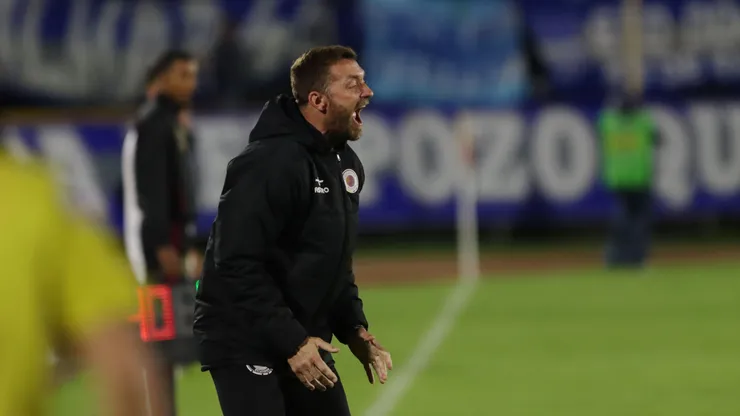 Juan Grabowski, DT de Vinotinto quedó muy molesto con el arbitraje del partido vs. Barcelona.
