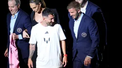 Beckham reconoce que pudo jugar con Messi en Barcelona.