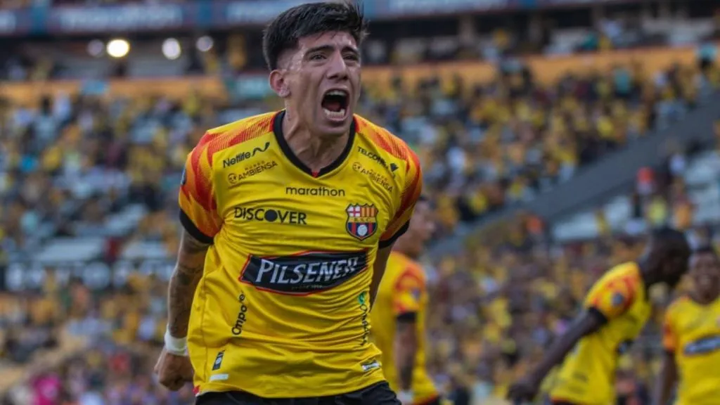 Oyola confesó que sintió simpatía por Boca. (Foto: API)