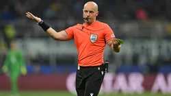 Szymon Marciniak se defendió de las críticas del Barcelona.