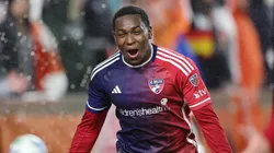 Anderson Julio marcó un tremendo golazo en la MLS.