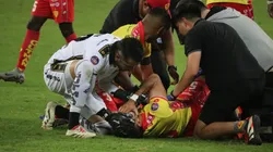 Thiago Serpa se fracturó el tobillo en el partido Emelec vs. Aucas.