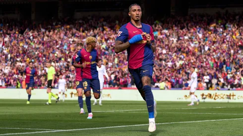 Barcelona, con 16 goles, registró la mayor cantidad de tantos que recibió el Real Madrid de un mismo equipo en una temporada.