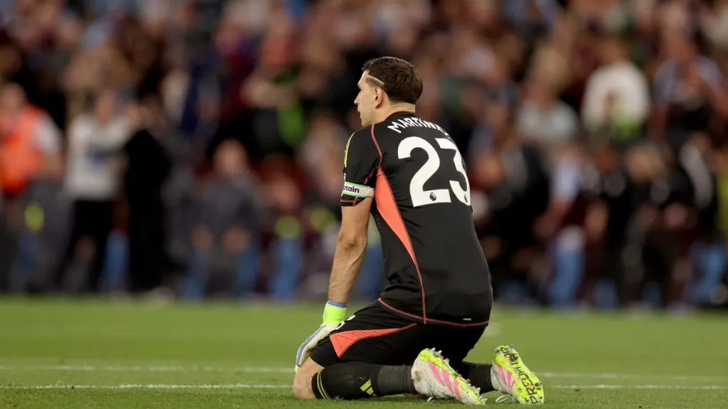 Aston Villa no hará sencilla la marcha del Dibu Martínez: GETTY