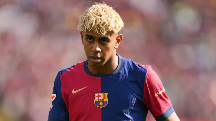 Lamine Yamal pide un contrato de estrella para seguir en Barcelona.