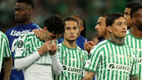 Estalló la polémica en España por los tweets del Sevilla tras derrota del Betis.