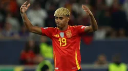 Yamal no lo niega: va por el Balón de Oro.